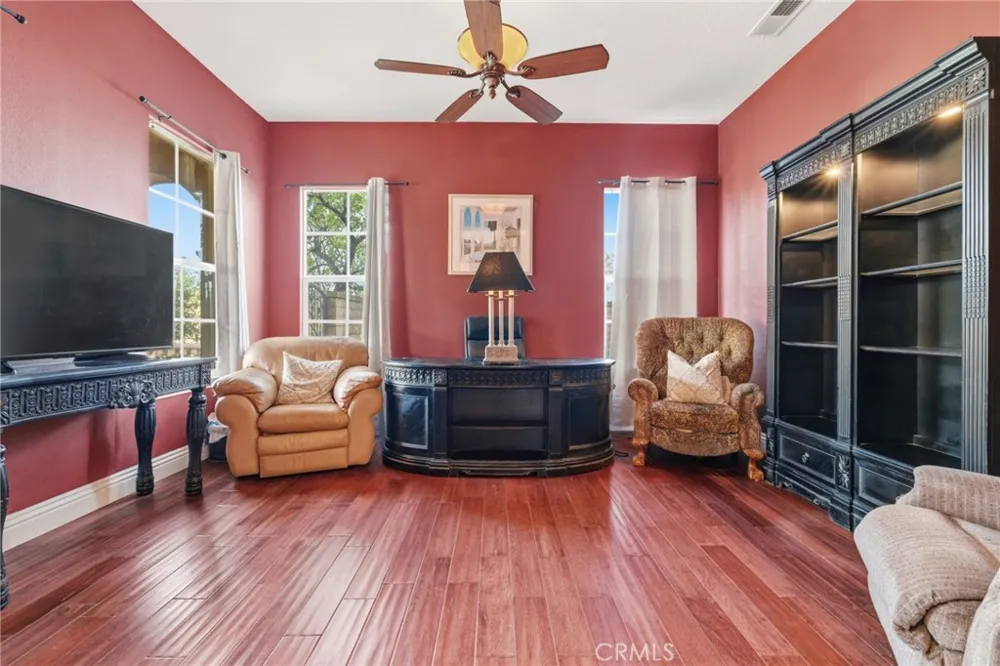 4463 Cardinal Cushing Claremont, CA 91711