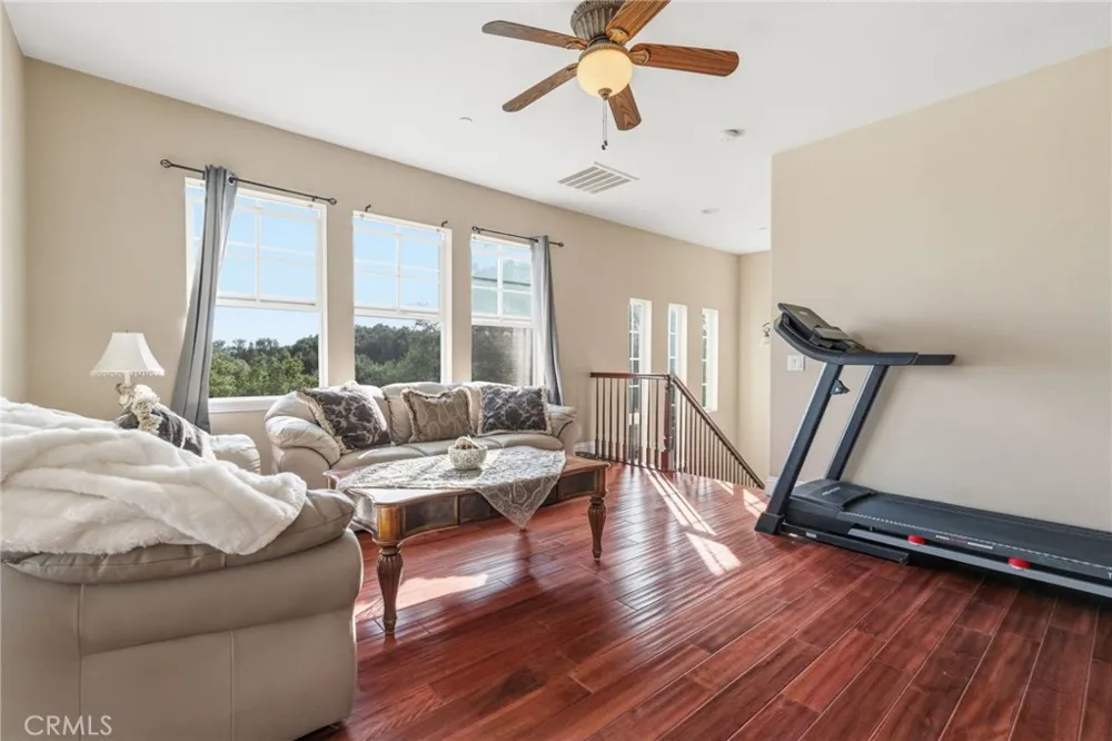 4463 Cardinal Cushing Claremont, CA 91711