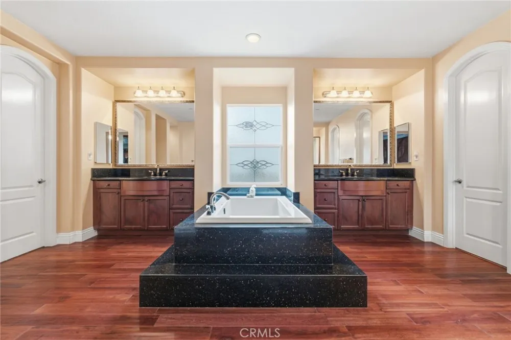 4463 Cardinal Cushing Claremont, CA 91711