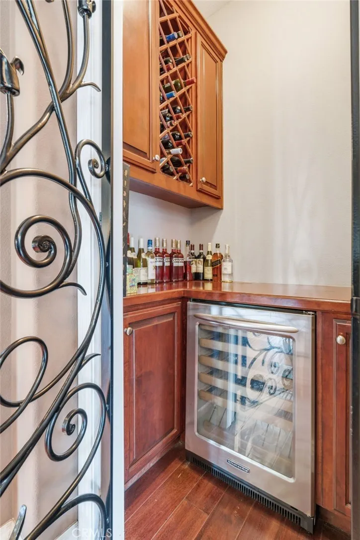 4463 Cardinal Cushing Claremont, CA 91711