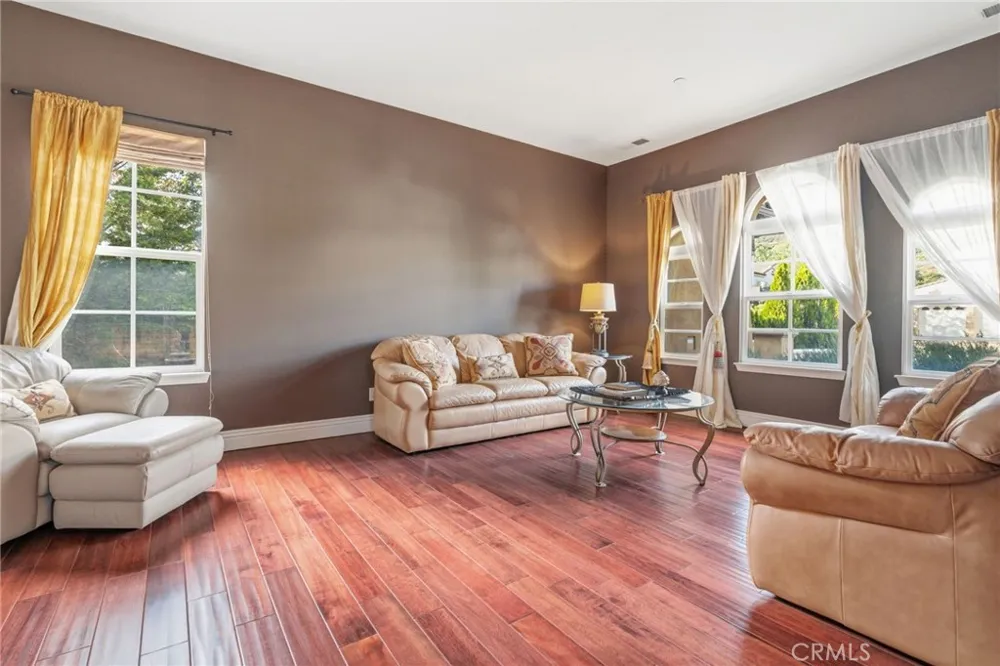 4463 Cardinal Cushing Claremont, CA 91711