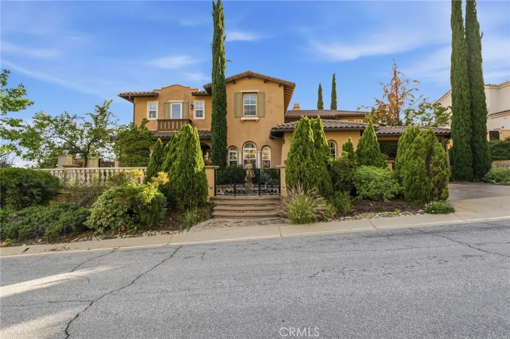 4463 Cardinal Cushing Claremont, CA 91711