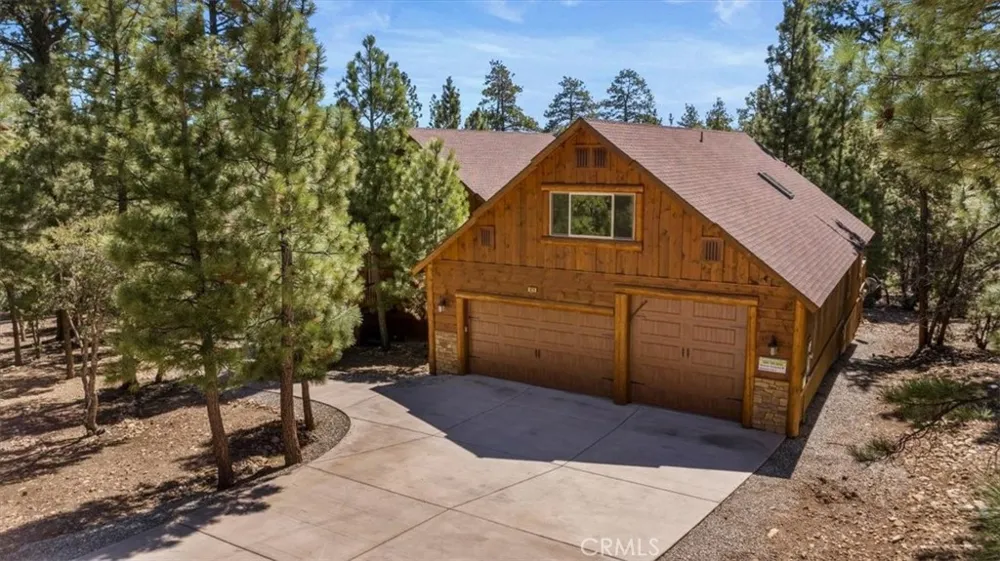 1020 Heritage Trail Big Bear City, CA 92314