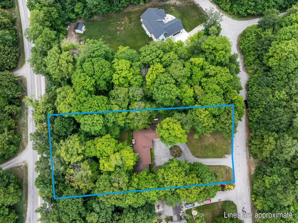3862 Trillium Drive Leland Township, MI 49654
