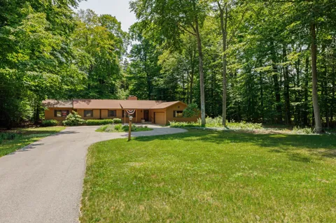 3862 Trillium Drive