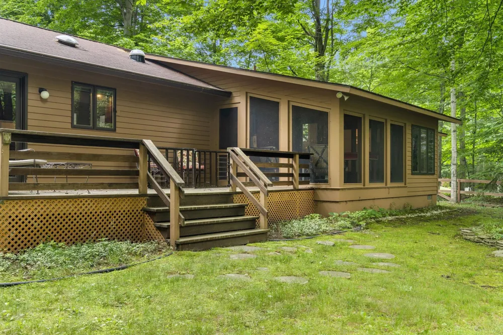 3862 Trillium Drive Leland Township, MI 49654