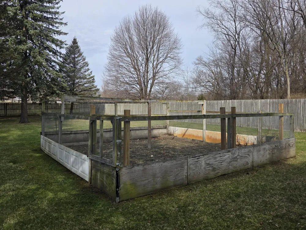 232 Bender Street Leoni Township, MI 49202