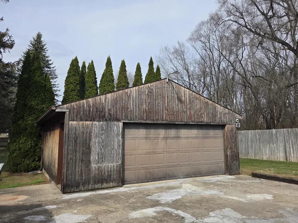 232 Bender Street Leoni Township, MI 49202
