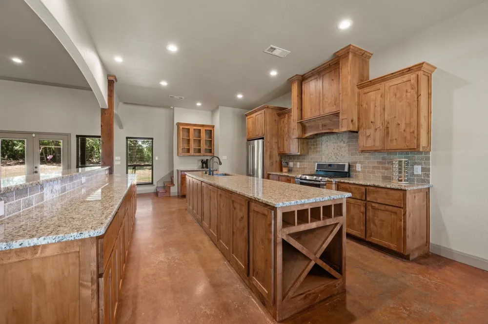 3019 FM 718 Newark, TX 76071