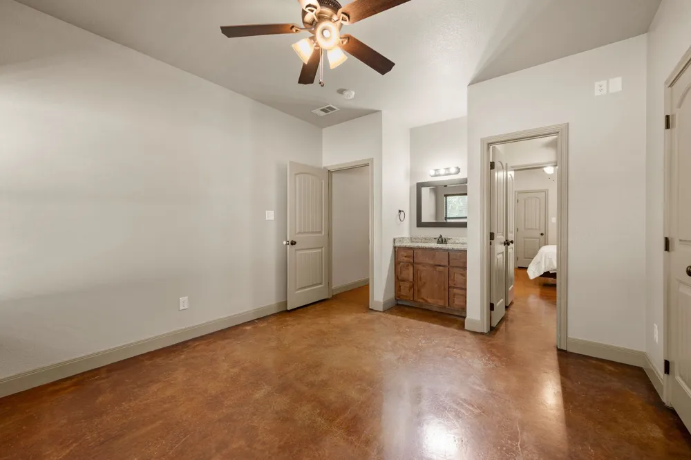3019 FM 718 Newark, TX 76071