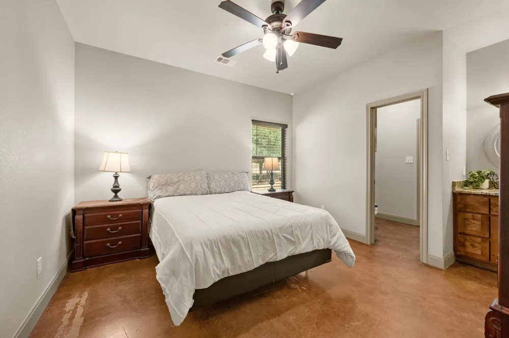 3019 FM 718 Newark, TX 76071