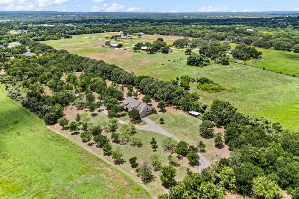 3019 FM 718 Newark, TX 76071