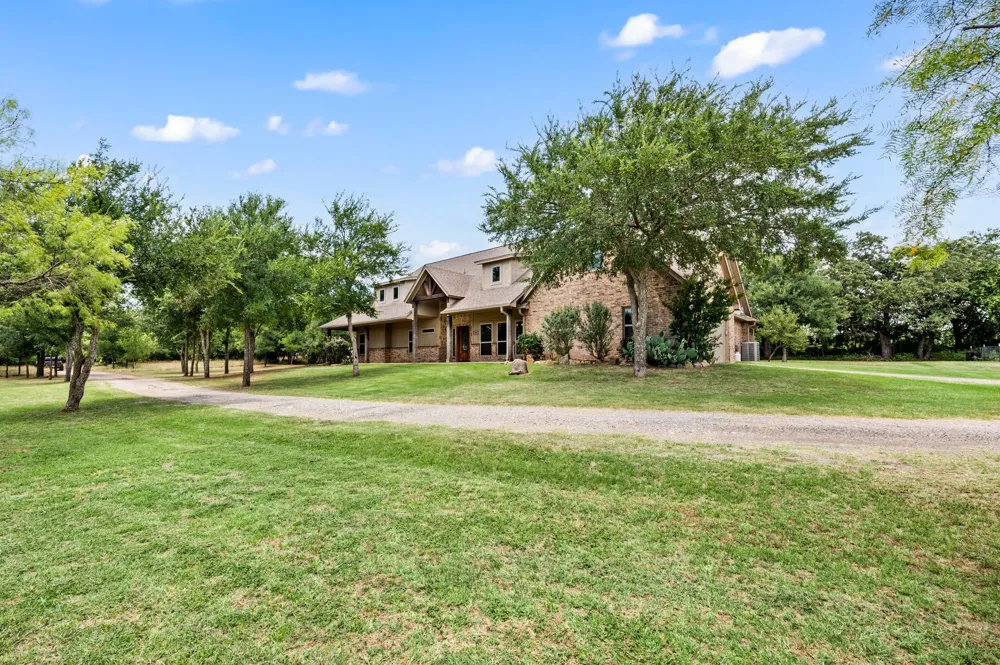 3019 FM 718 Newark, TX 76071