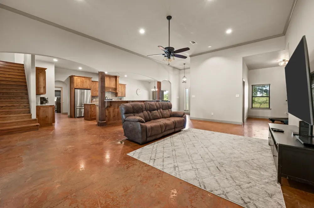 3019 FM 718 Newark, TX 76071