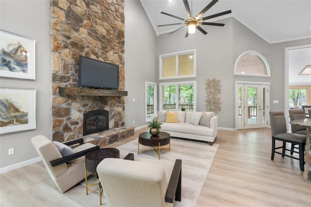 692 Private Road 5937 Emory, TX 75440