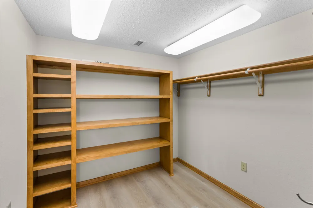 692 Private Road 5937 Emory, TX 75440