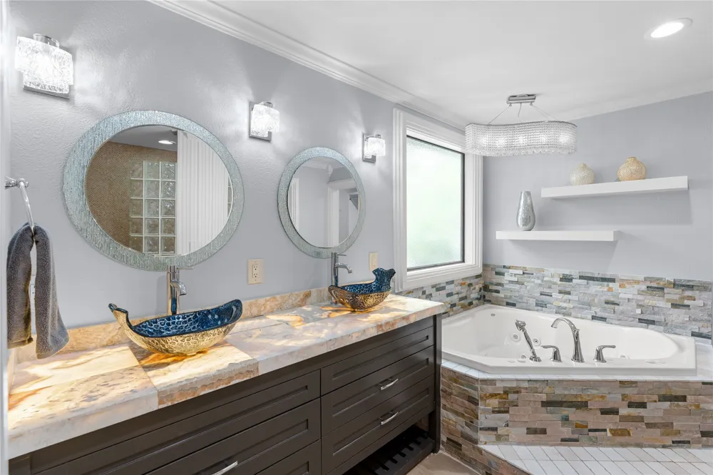 692 Private Road 5937 Emory, TX 75440