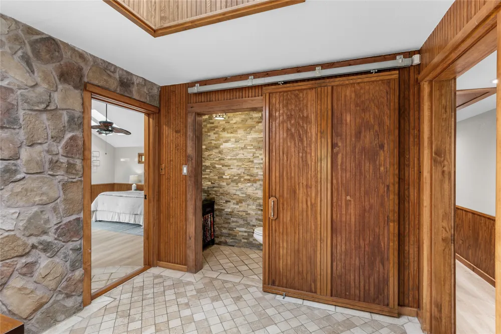 692 Private Road 5937 Emory, TX 75440