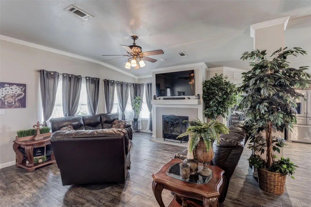 4081 Fm 2736 Campbell, TX 75422