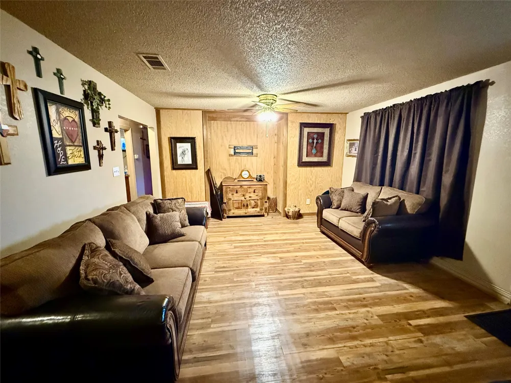 555 S Allen Street Boyd, TX 76023