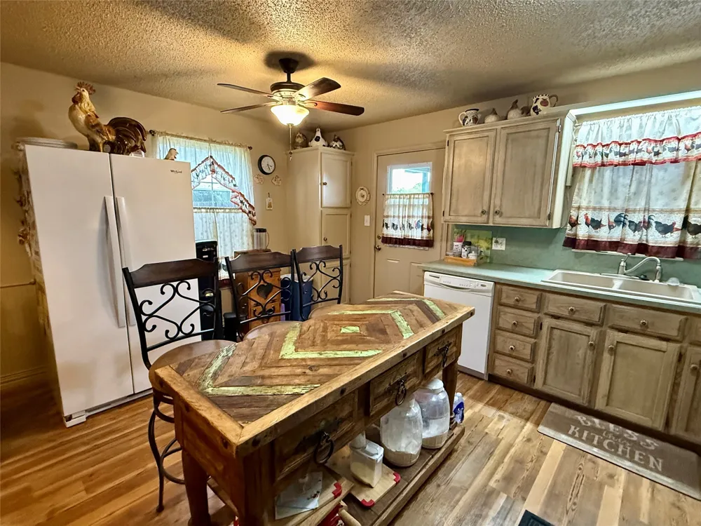 555 S Allen Street Boyd, TX 76023