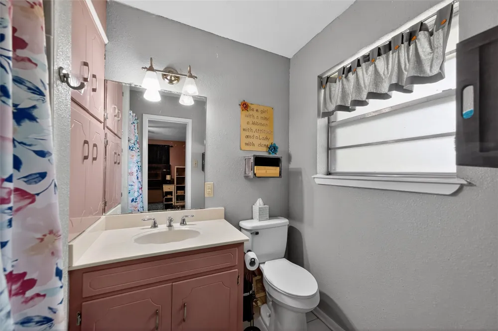 15515 Nell Lynn Lane Tyler, TX 75707