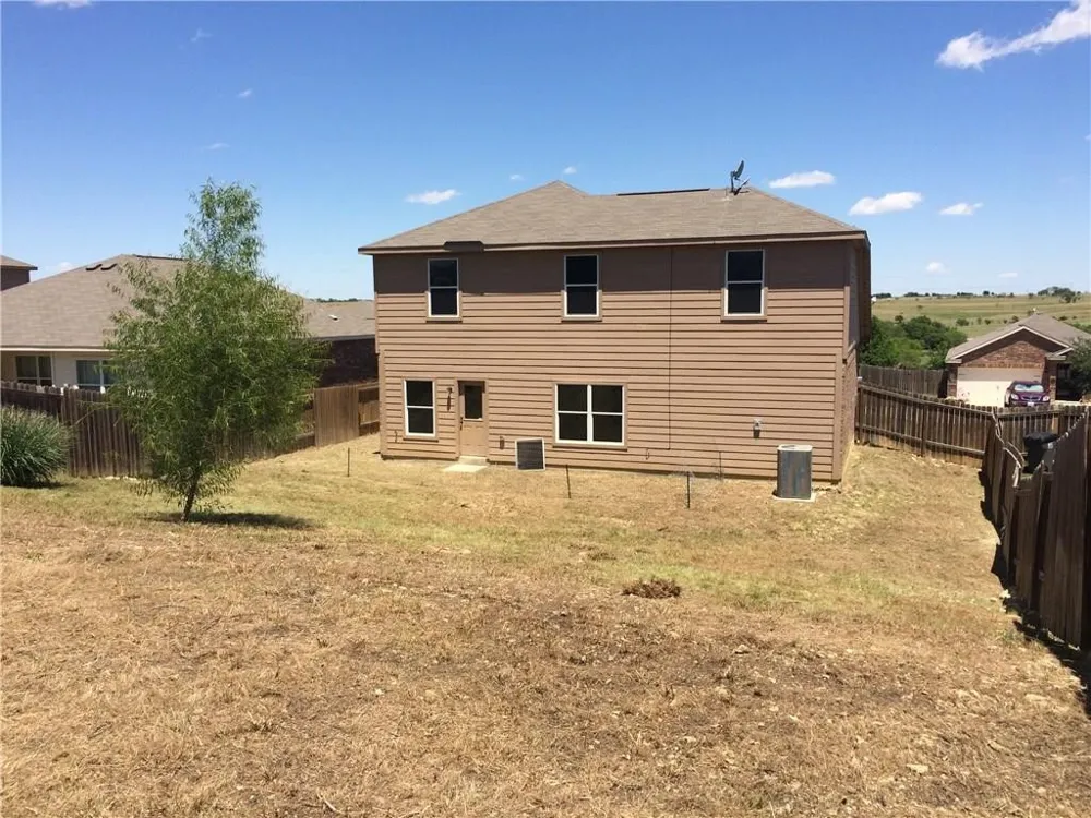 196 Dodge City Trail Newark, TX 76071