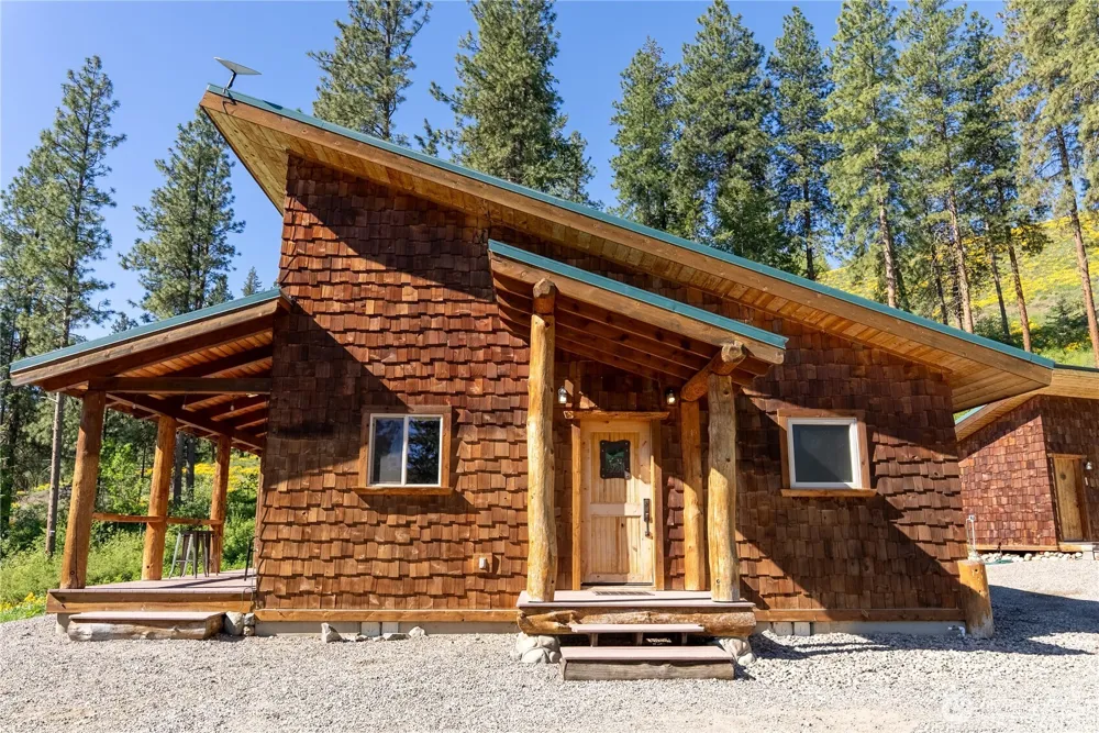 23 Whitebark Lane Winthrop, WA 98862
