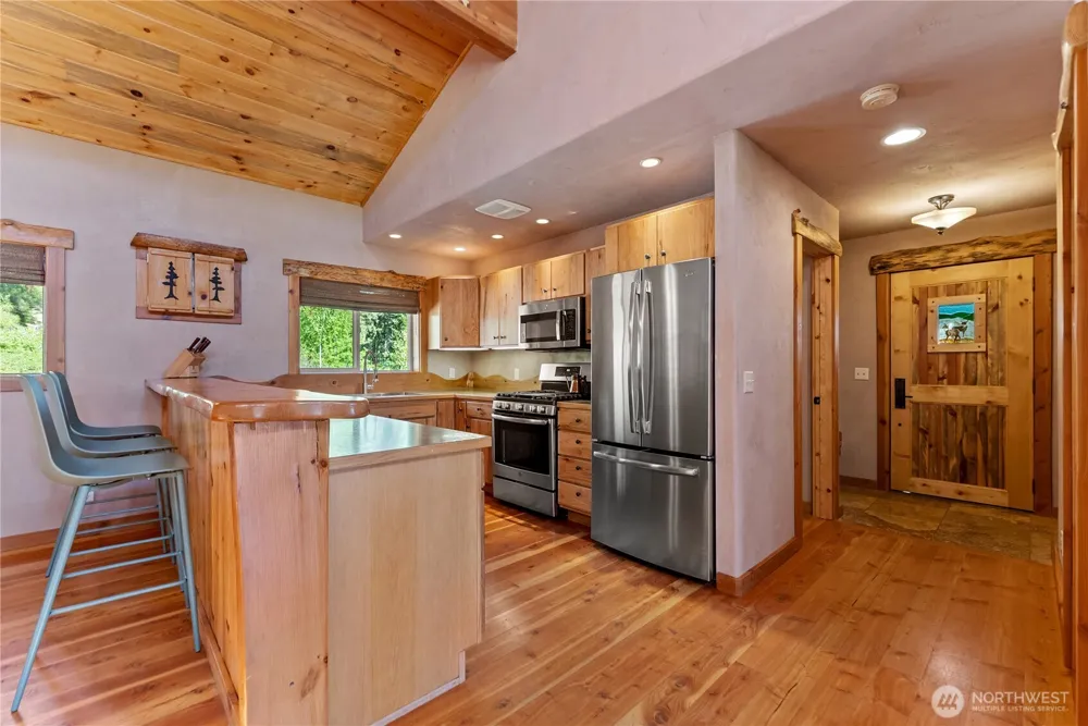23 Whitebark Lane Winthrop, WA 98862