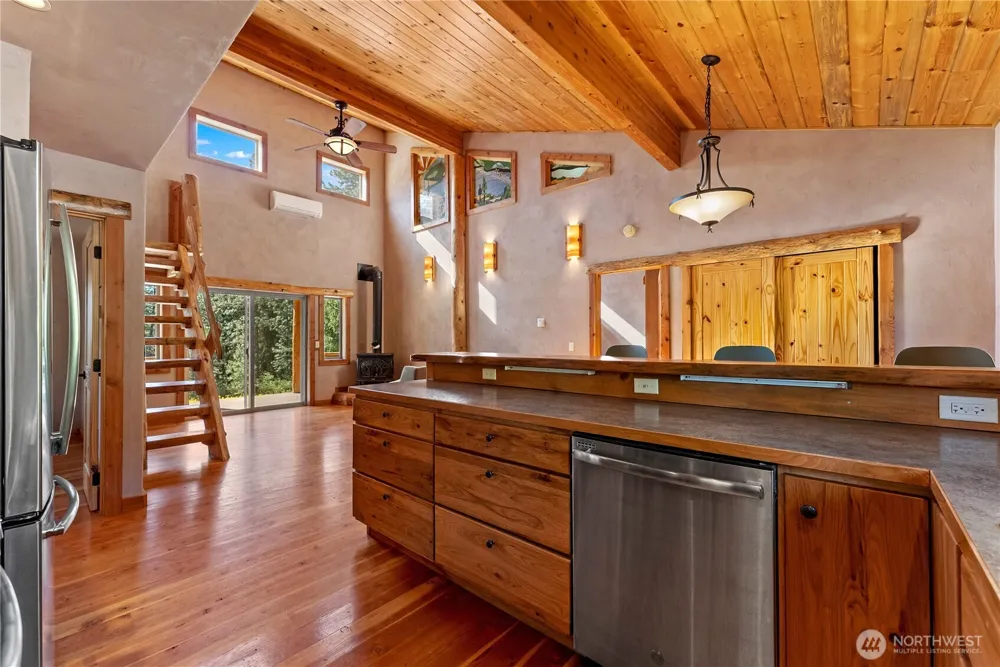 23 Whitebark Lane Winthrop, WA 98862