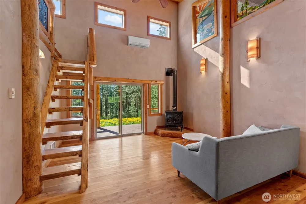 23 Whitebark Lane Winthrop, WA 98862