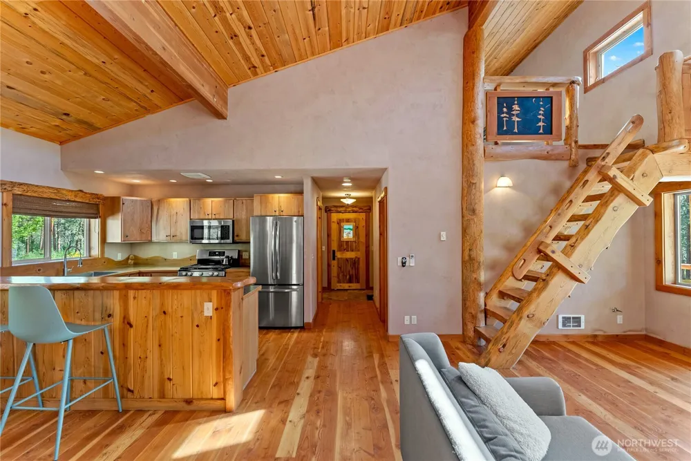 23 Whitebark Lane Winthrop, WA 98862