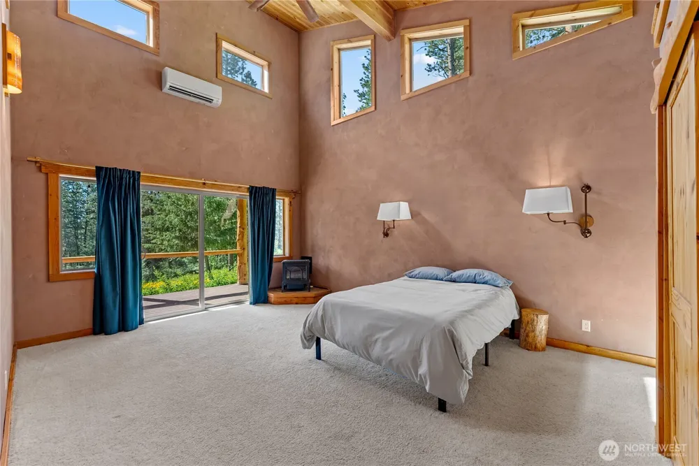 23 Whitebark Lane Winthrop, WA 98862