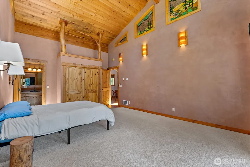 23 Whitebark Lane Winthrop, WA 98862