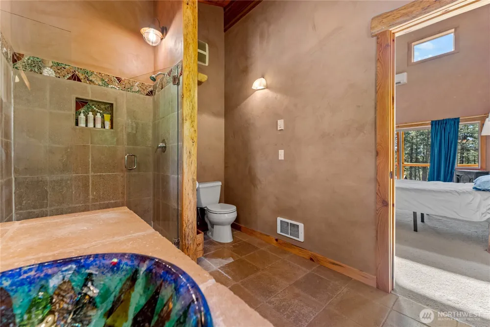 23 Whitebark Lane Winthrop, WA 98862