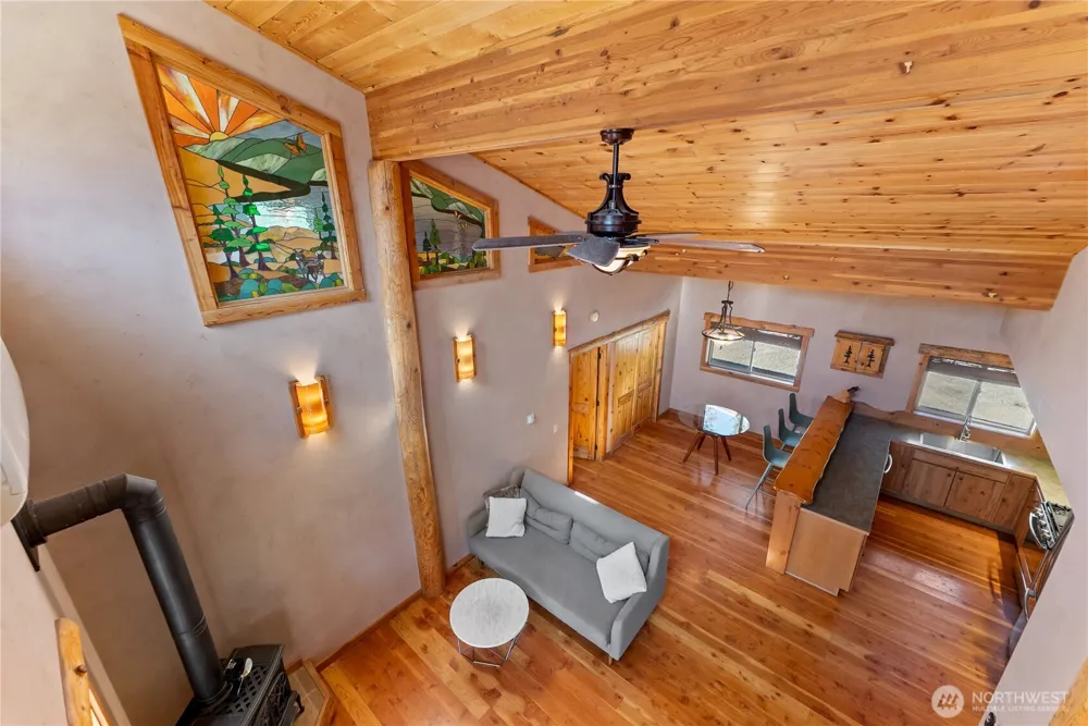 23 Whitebark Lane Winthrop, WA 98862