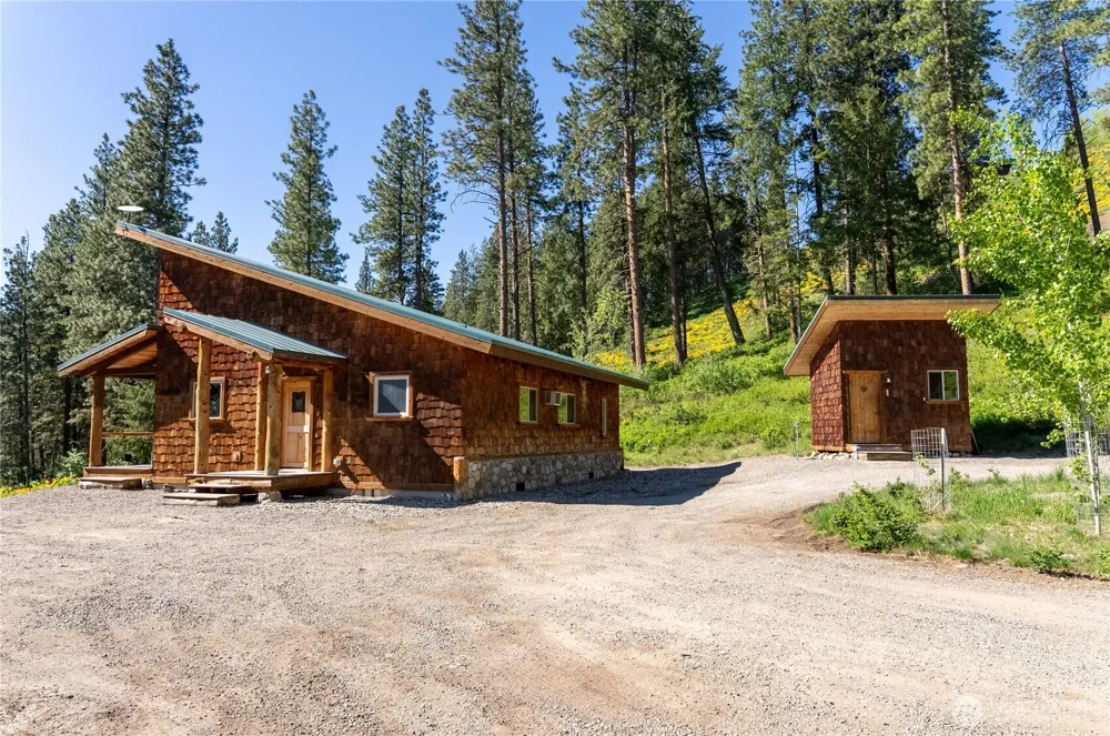 23 Whitebark Lane Winthrop, WA 98862