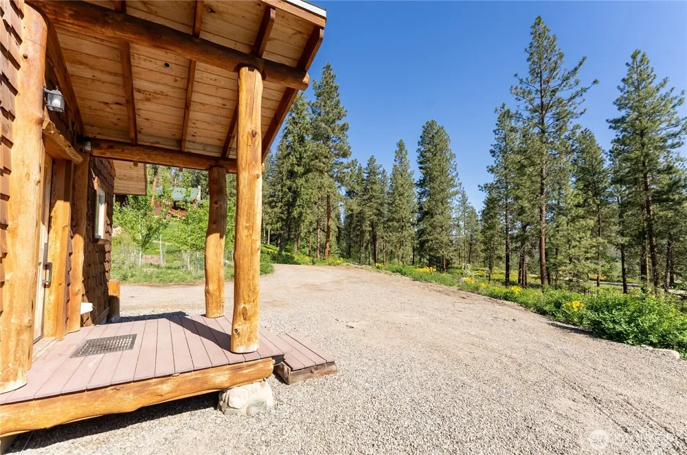 23 Whitebark Lane Winthrop, WA 98862
