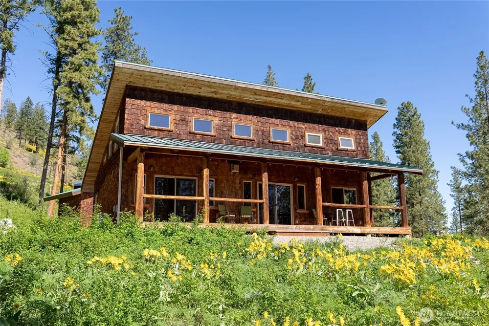 23 Whitebark Lane Winthrop, WA 98862