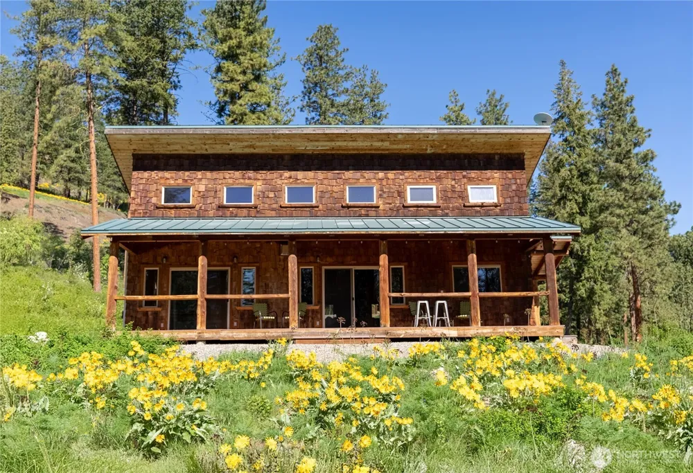 23 Whitebark Lane Winthrop, WA 98862