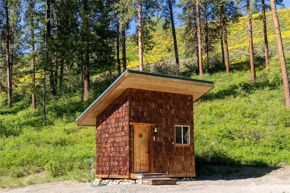 23 Whitebark Lane Winthrop, WA 98862