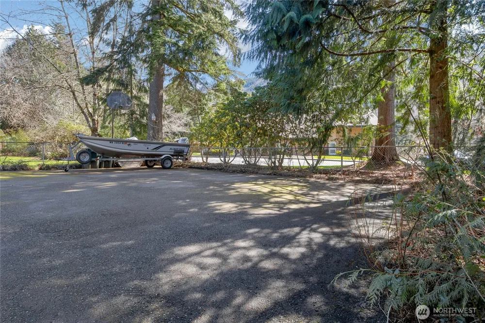 102 40 Crumb Road Morton, WA 98356