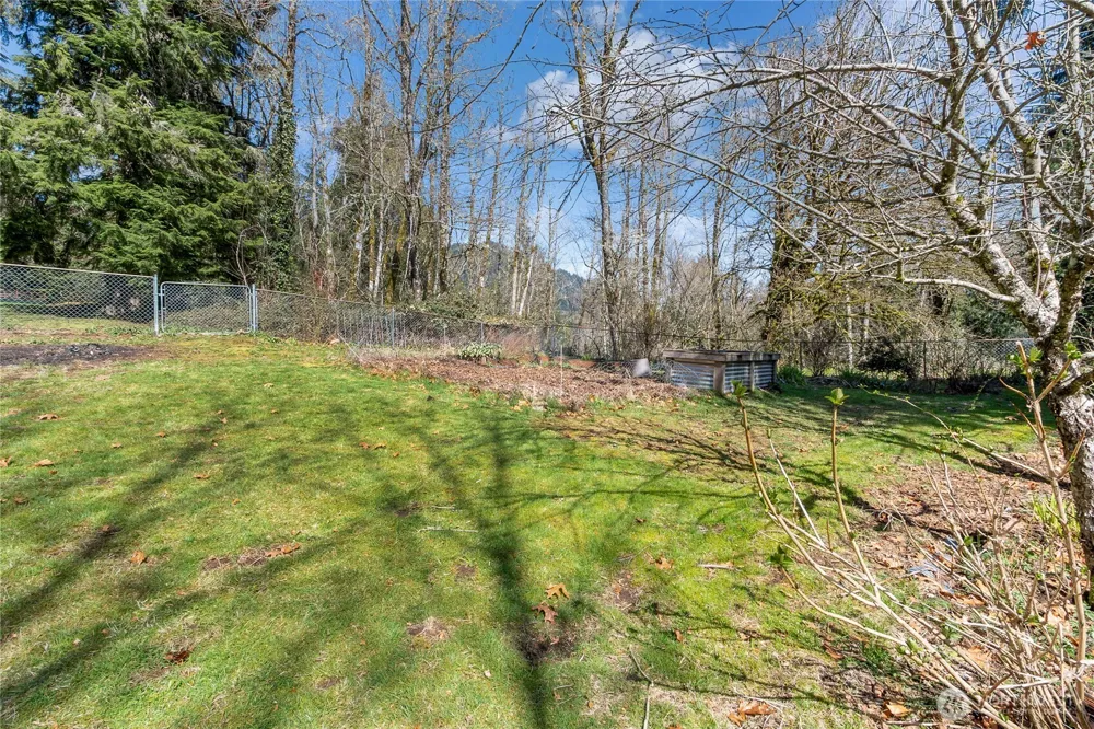102 40 Crumb Road Morton, WA 98356