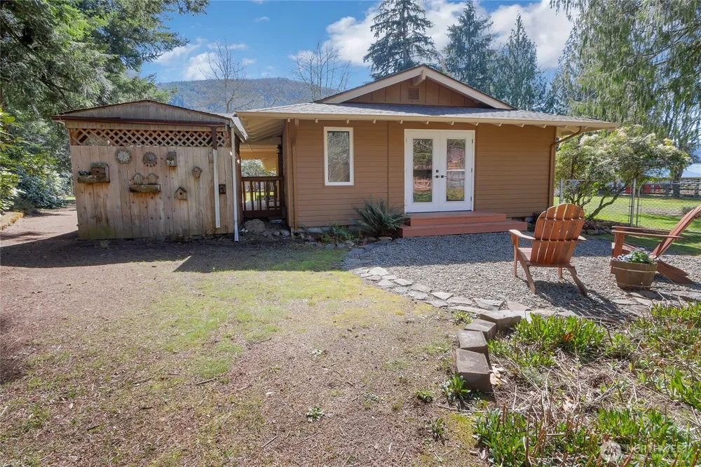 102 40 Crumb Road Morton, WA 98356