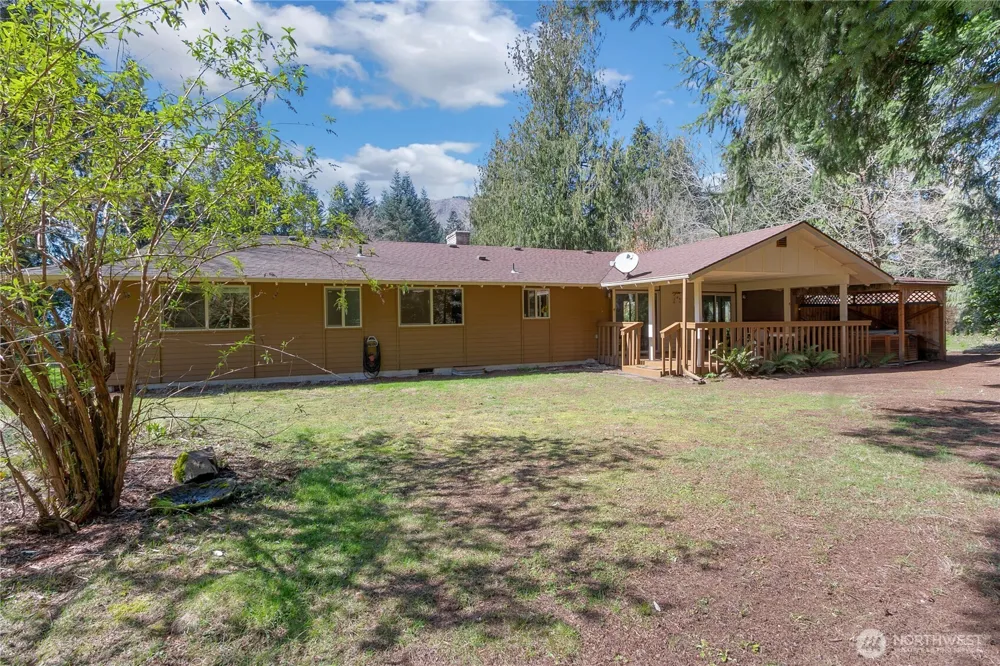 102 40 Crumb Road Morton, WA 98356
