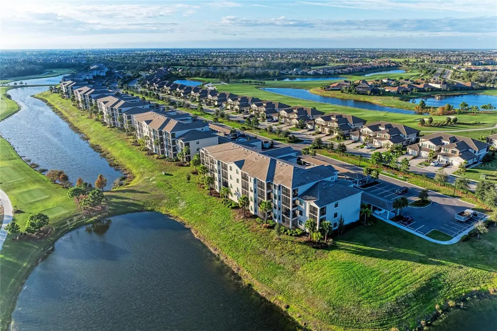 18114 GAWTHROP DRIVE #204 Bradenton, FL 34211