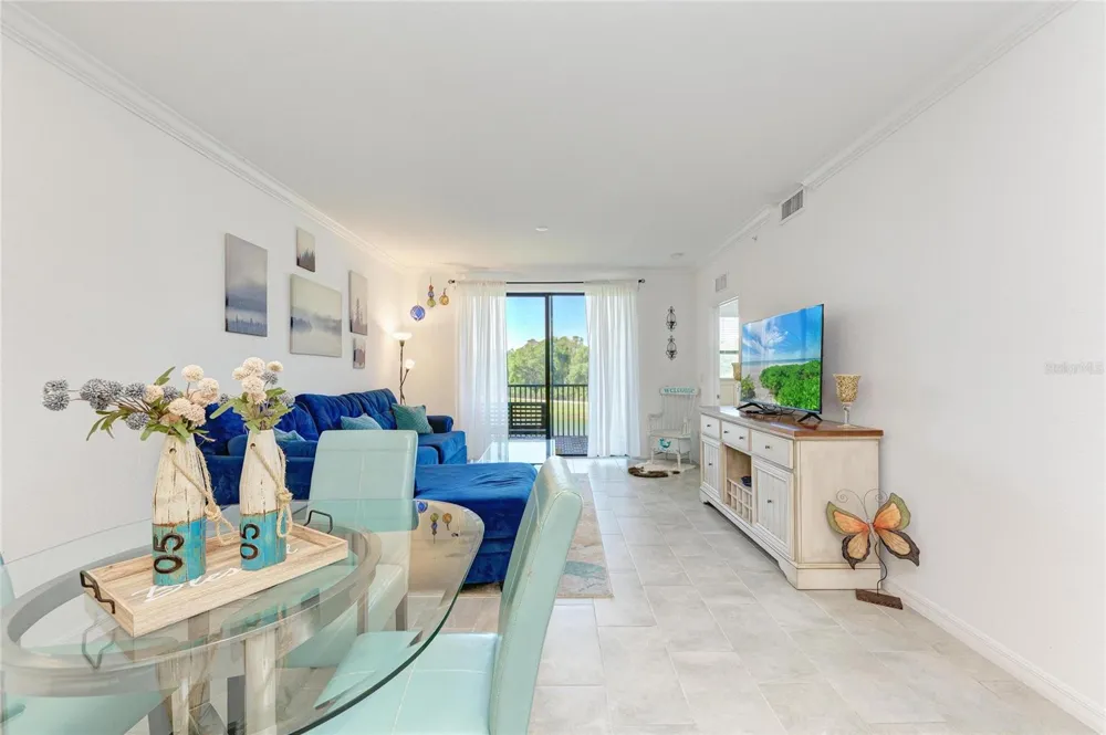 18114 GAWTHROP DRIVE #204 Bradenton, FL 34211