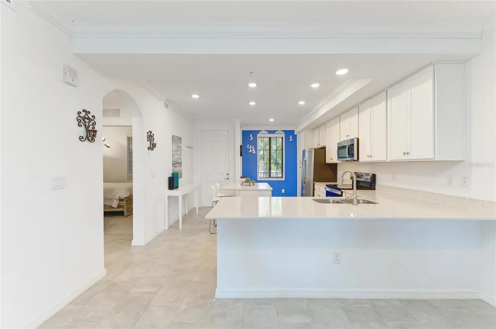 18114 GAWTHROP DRIVE #204 Bradenton, FL 34211