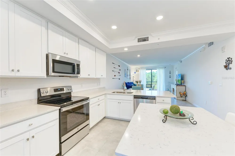 18114 GAWTHROP DRIVE #204 Bradenton, FL 34211