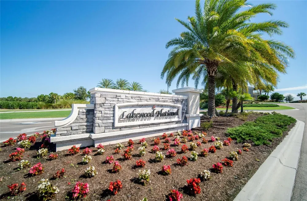 18114 GAWTHROP DRIVE #204 Bradenton, FL 34211
